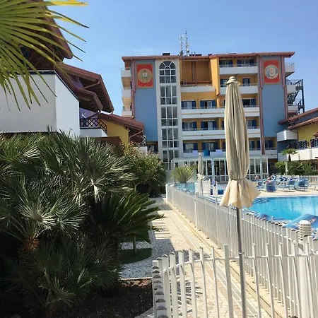 Station touristique Villaggio Hemingway 3*